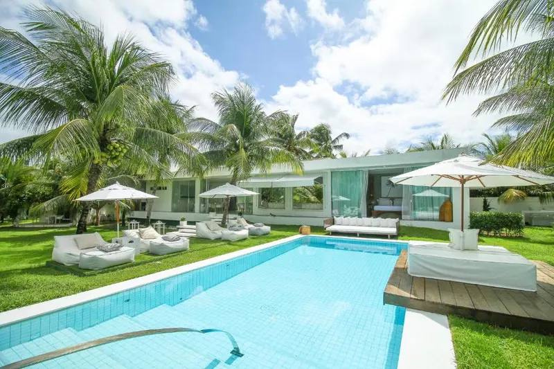 Piscina do hotel