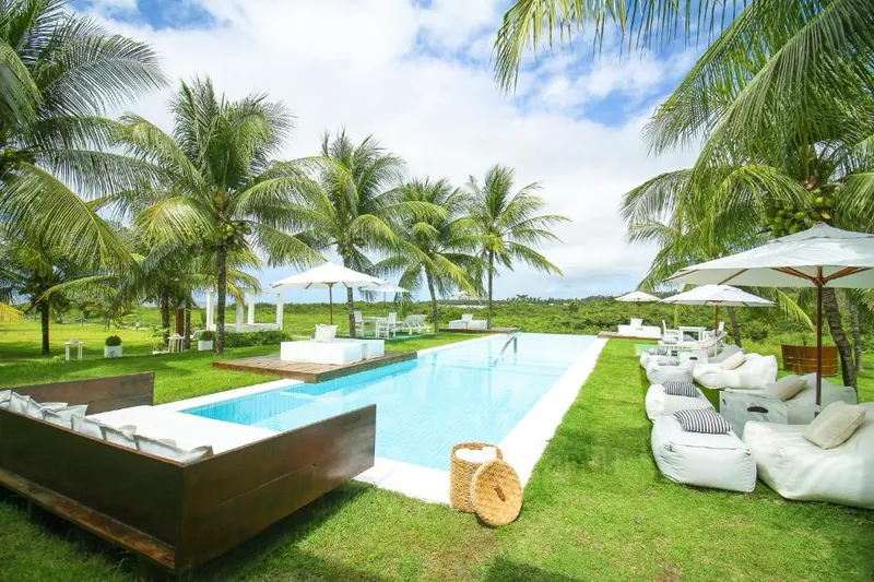 Piscina do hotel