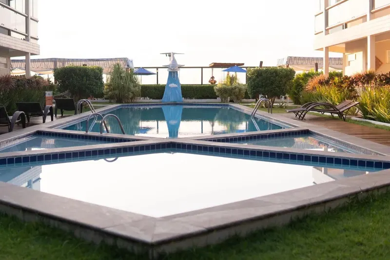 Piscina do hotel