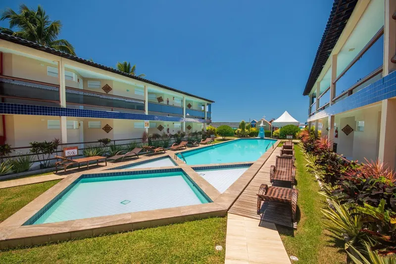 Piscina do hotel