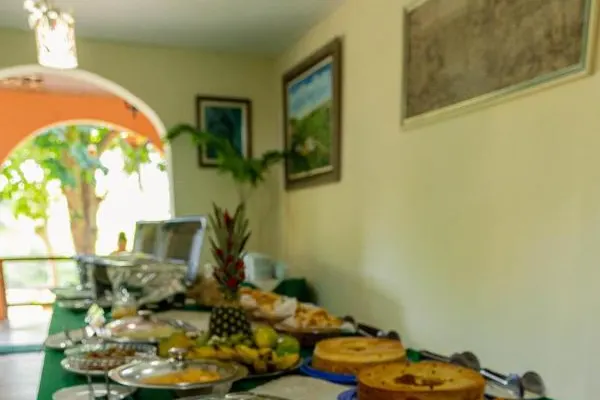 Café da manhã e refeições da pousada