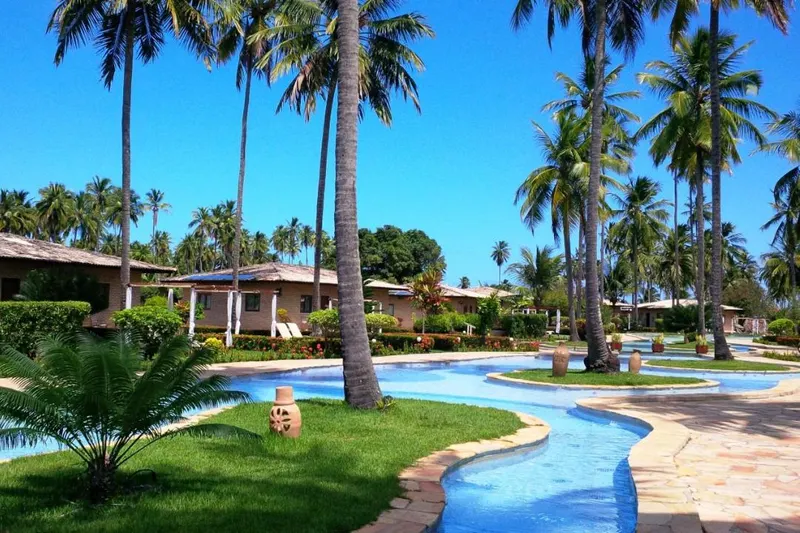 Piscina do resort