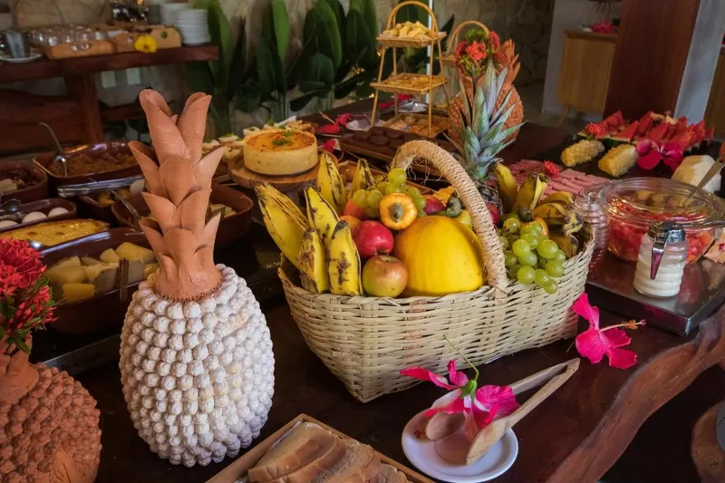 Café da manhã e refeições da pousada