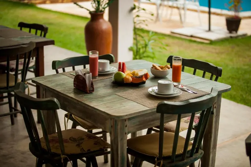 Café da manhã e refeições da pousada