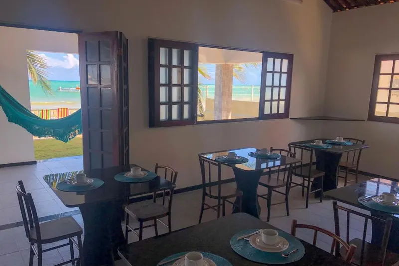 Café da manhã e refeições da pousada