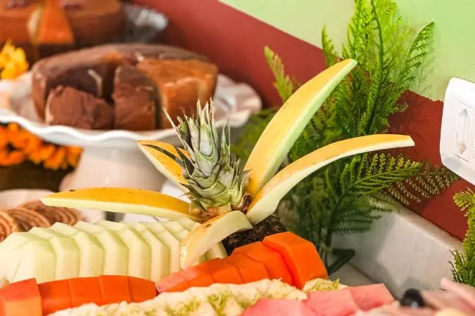 Café da manhã e refeições da pousada