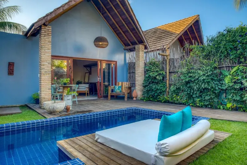 Piscina do hotel