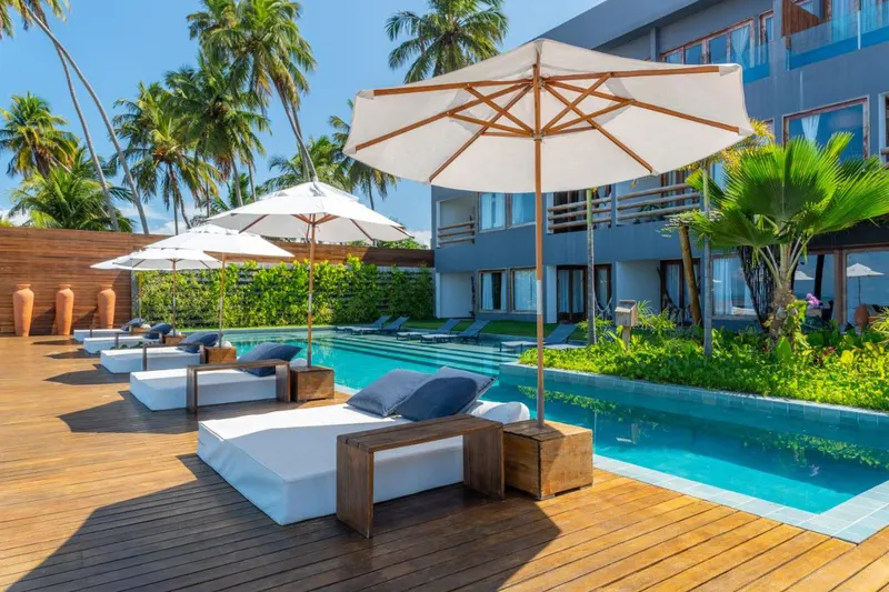 Piscina do hotel